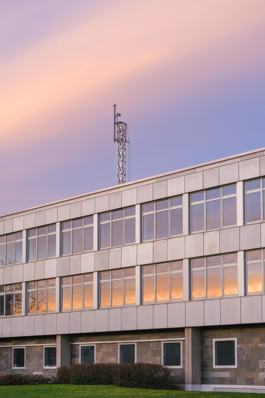 Building at the 'Wilhelm-Bertelsmann-Straße'.