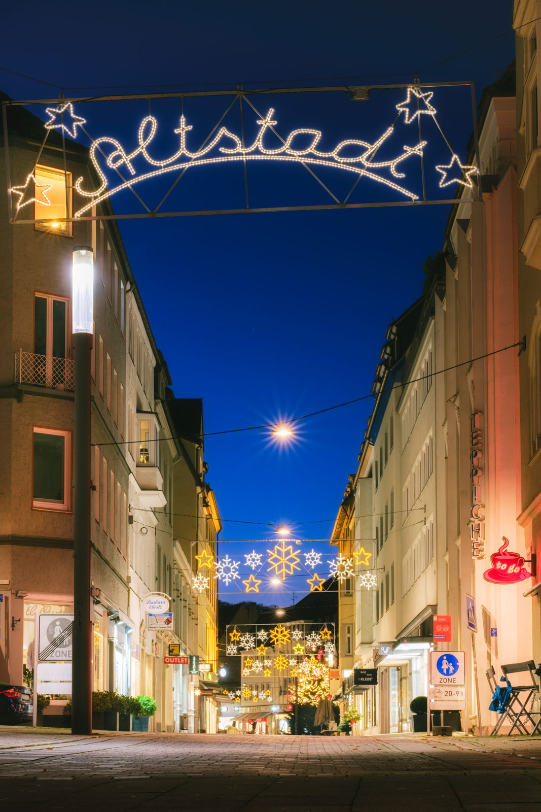 Christmas season at the 'Rathausstraße' in the old town of Bielefeld in December 2020 (Germany).