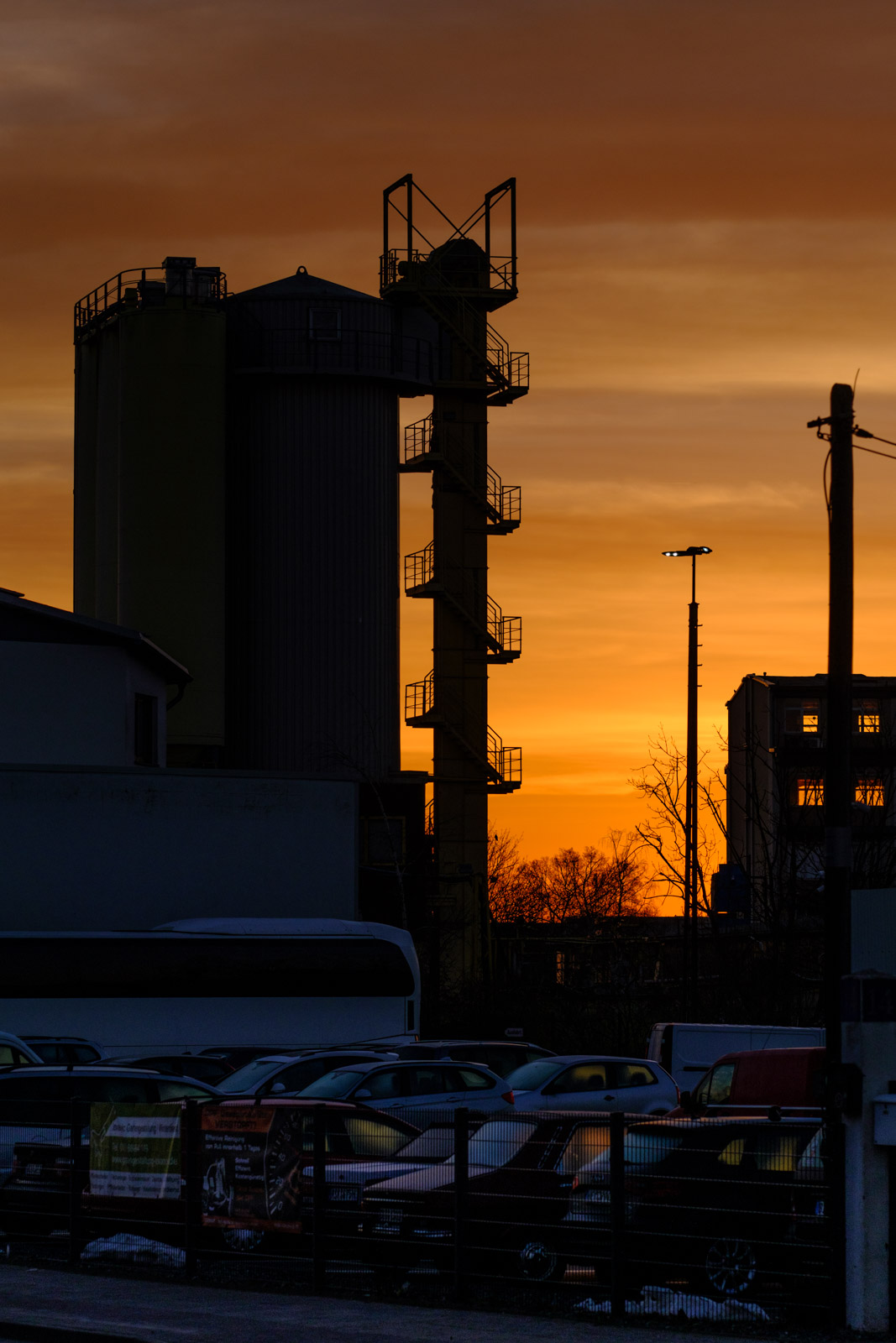 Dawn on Eckendorfer Straße on 21 February 2021 (Bielefeld, Deutschland).