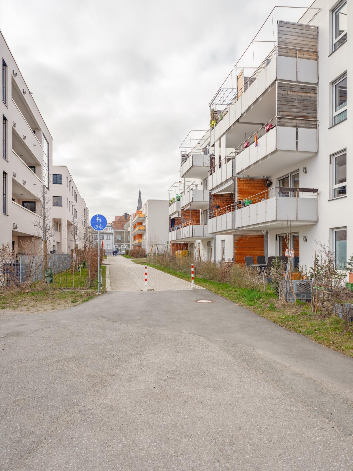 New residential buildings between 'Frachtstraße' and 'Walther-Rathenau-Straße' in March 2021 (Bielefeld, Germany).