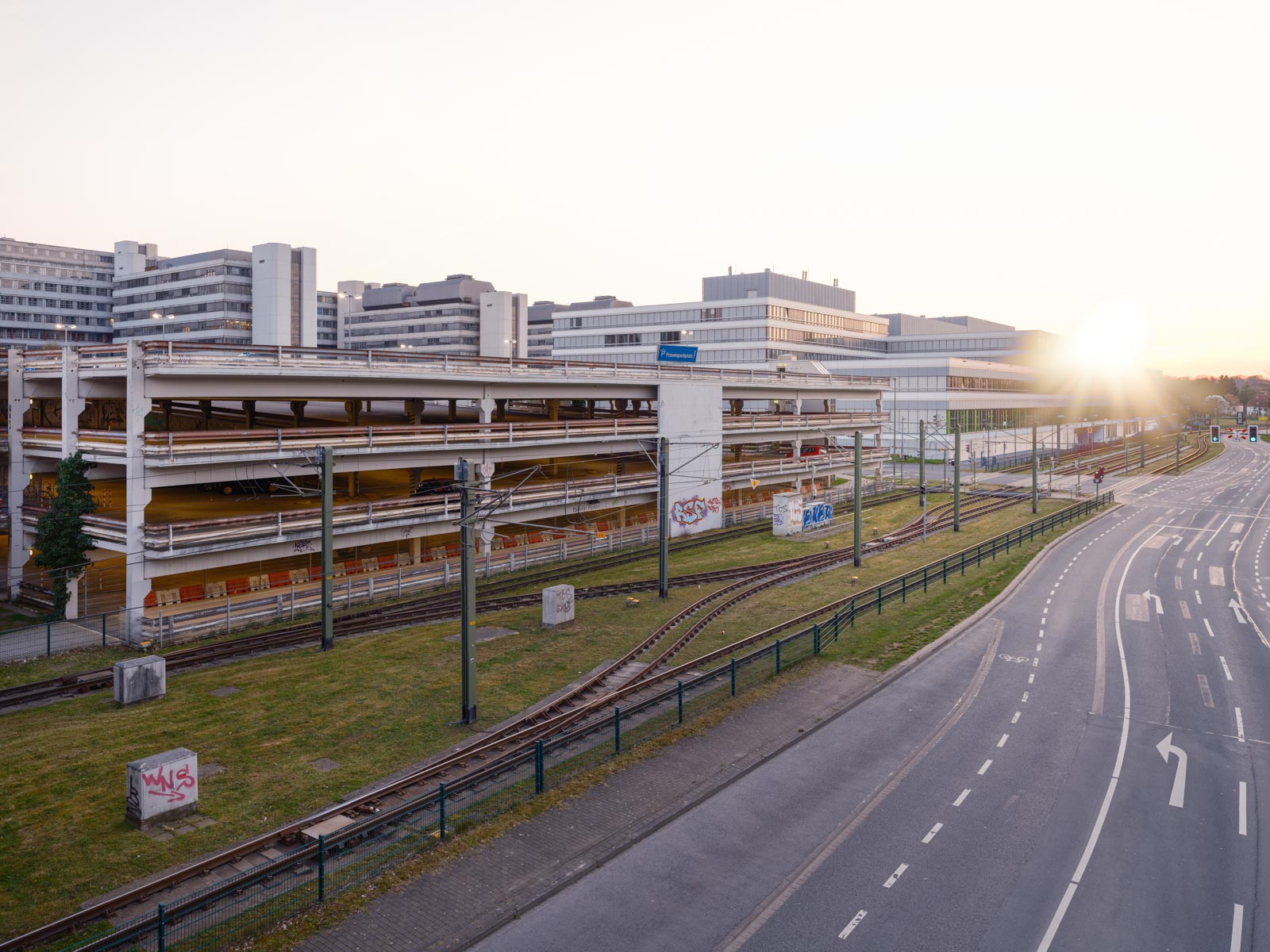 Shortly before sunset at Bielefeld University in April 2021 (Bielefeld, Germany).