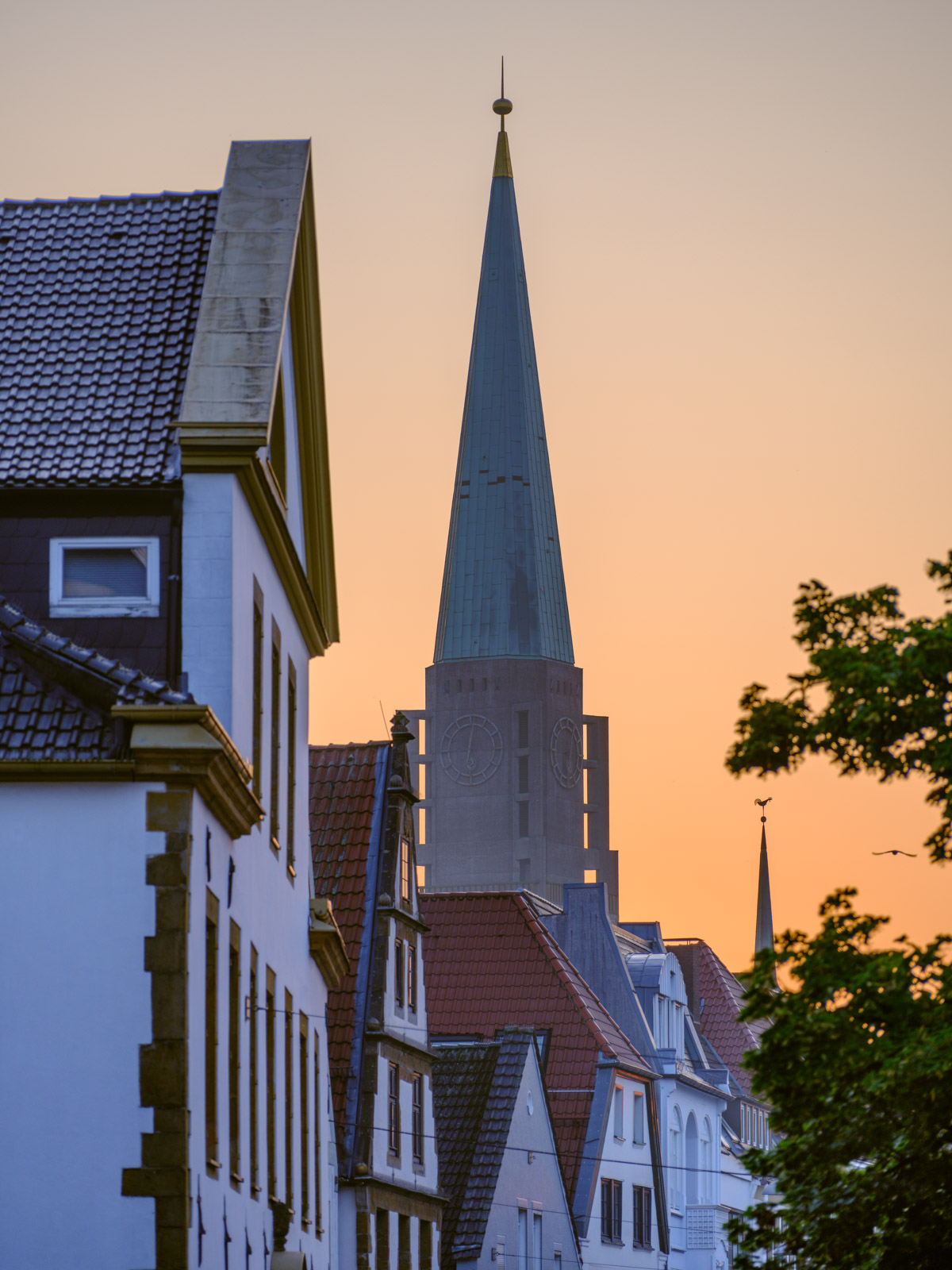 Tower of the Nikolai Church on Obernstraße in July 2021 (Bielefeld, Germany).