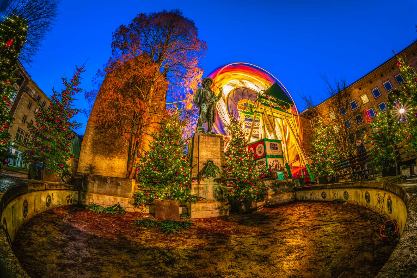 Christmas market on 'Altstädter Kirchplatz' in December 2021 (Bielefeld, Germany).