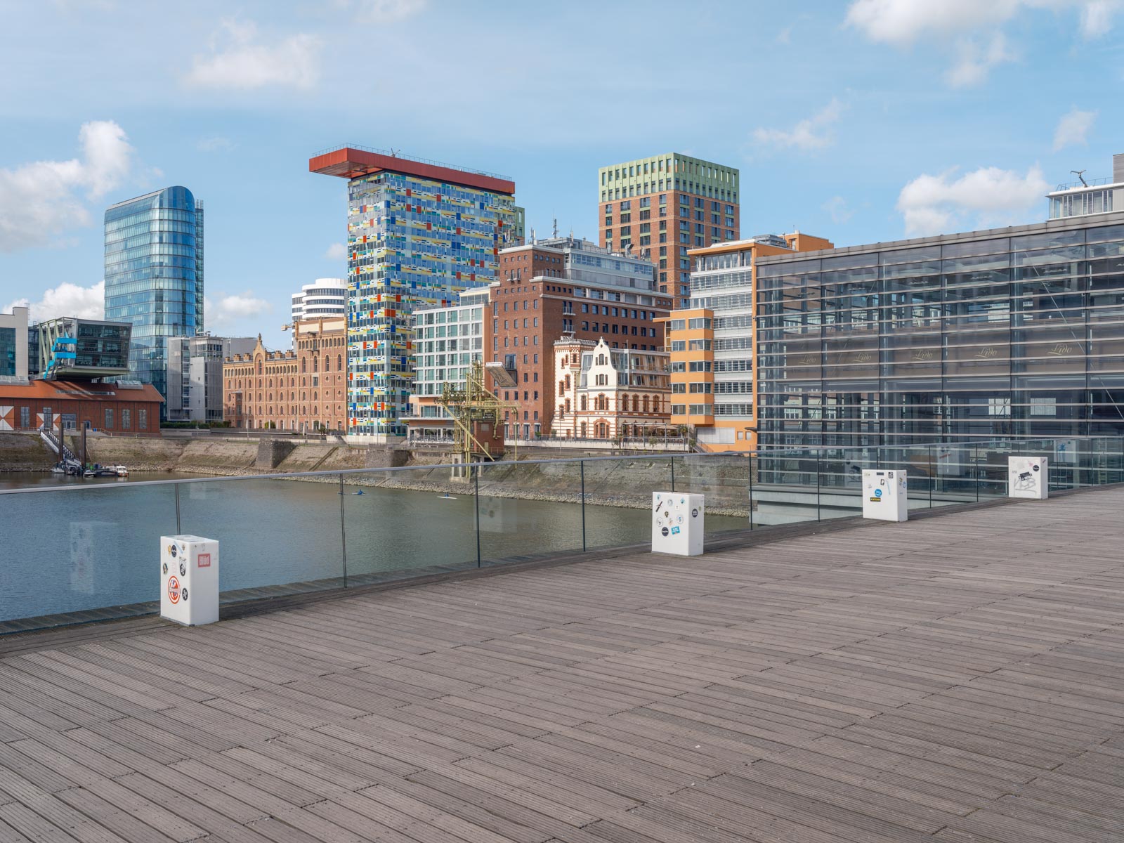 New architecture at 'Media Harbour' (Düsseldorf, Germany).