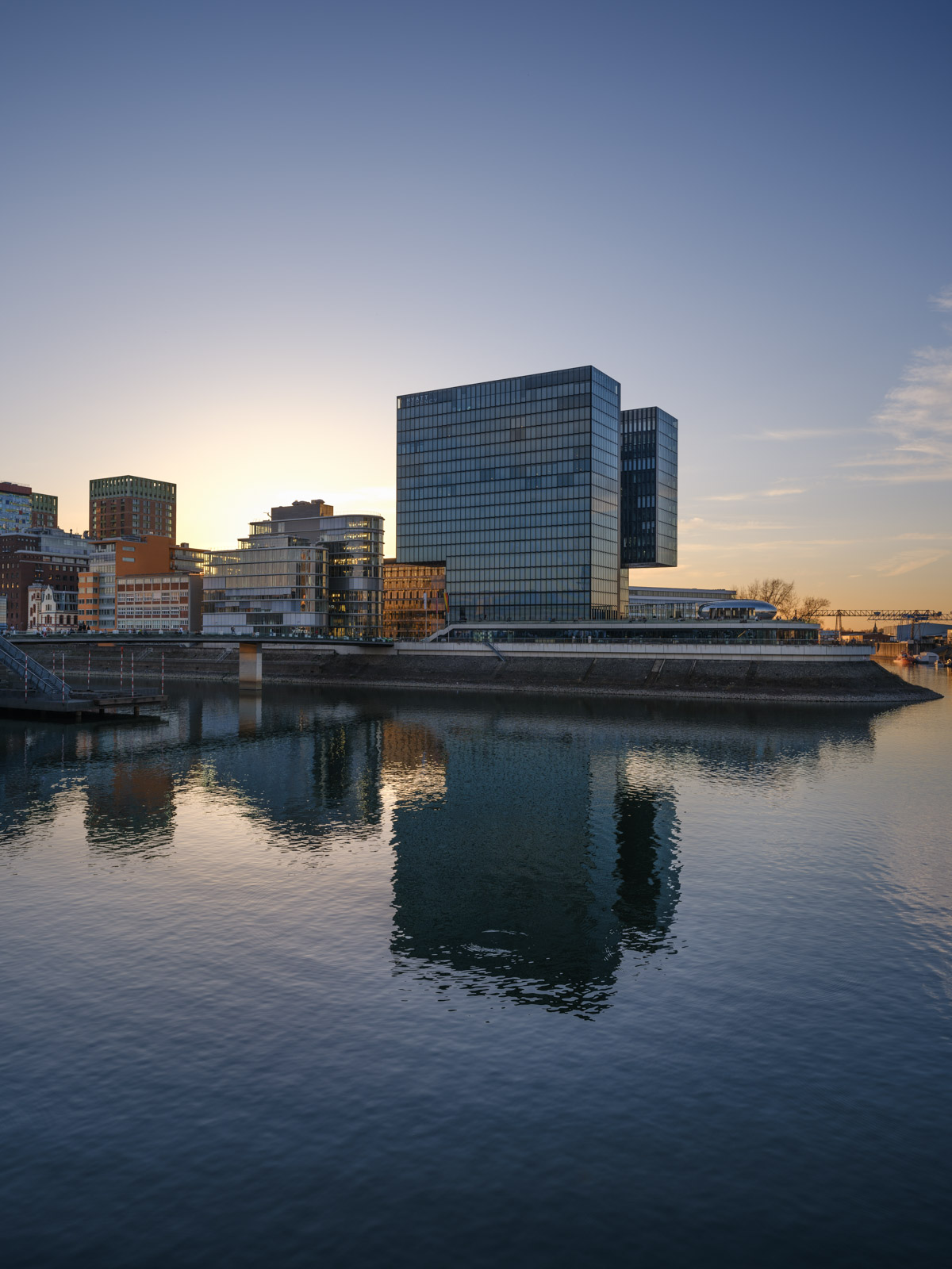 Sunset in the 'Medienhafen' (Media Harbour) in Düsseldorf on the Rhine in March 2021 (Germany).