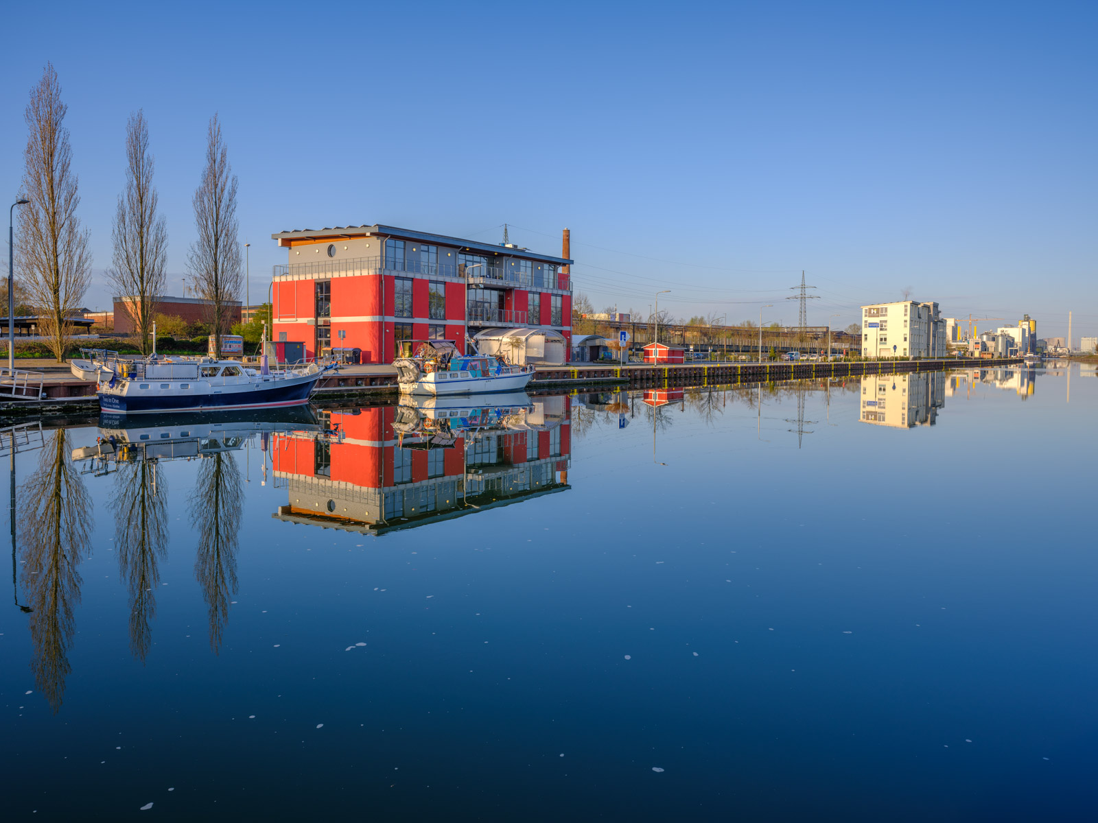 At the Datteln-Hamm Canal in April 2021 (Hamm, Germany).